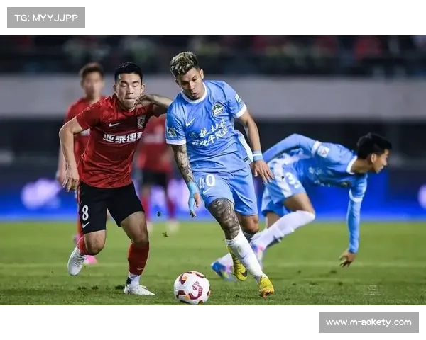 河南队纳萨里奥前场自由人 拉莫斯体系下局部人数优势创造机会